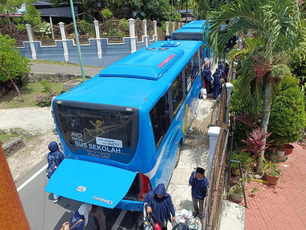 Pondok Simpang Tiga Sabang  Bagian luar foto