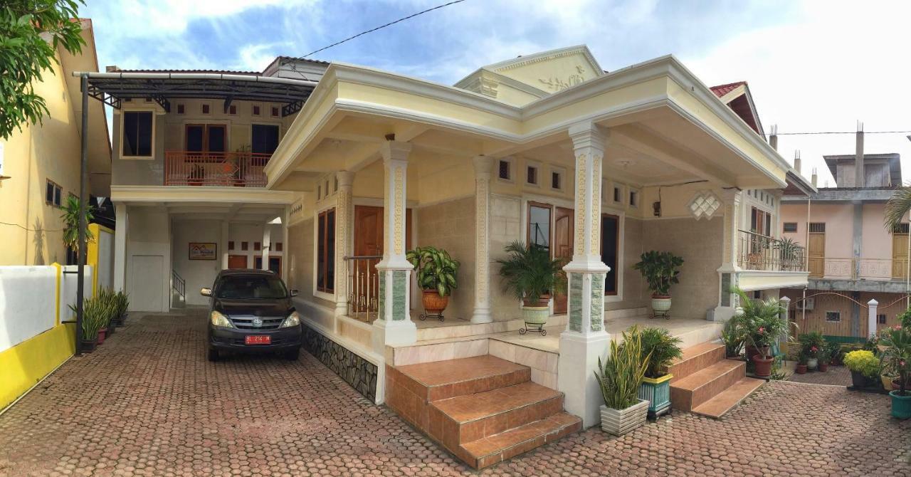 Pondok Simpang Tiga Sabang  Bagian luar foto