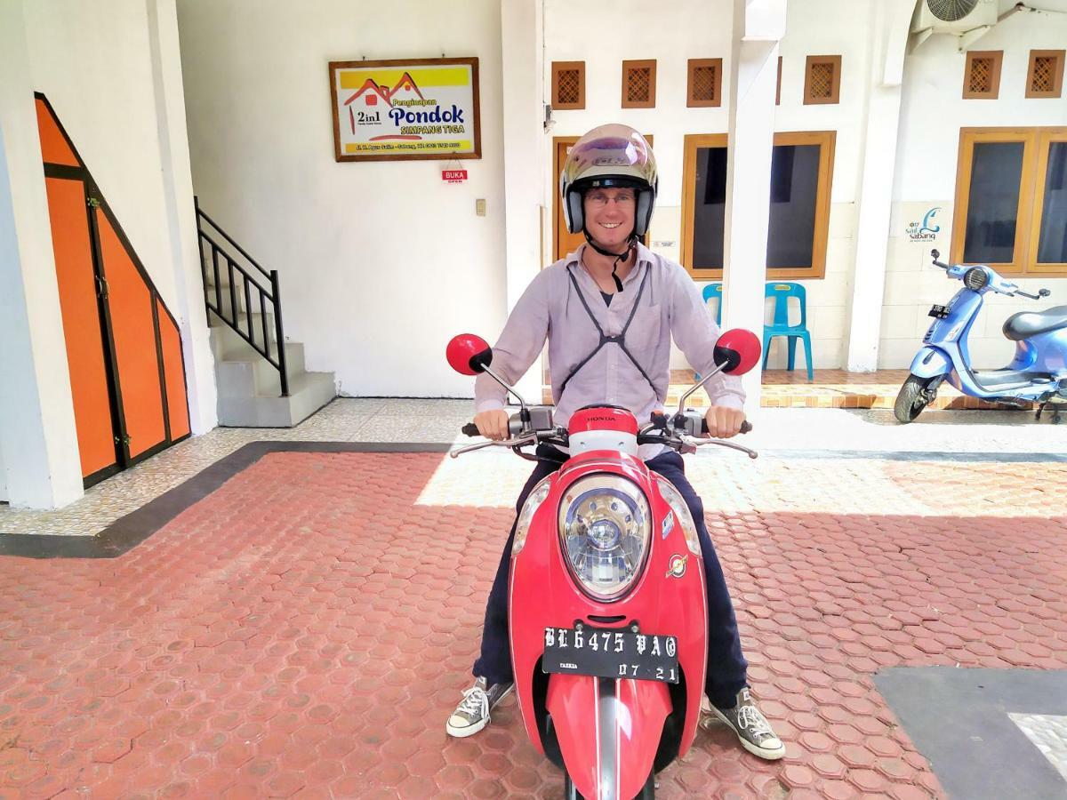 Pondok Simpang Tiga Sabang  Bagian luar foto