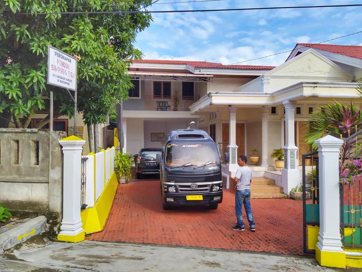 Pondok Simpang Tiga Sabang  Bagian luar foto